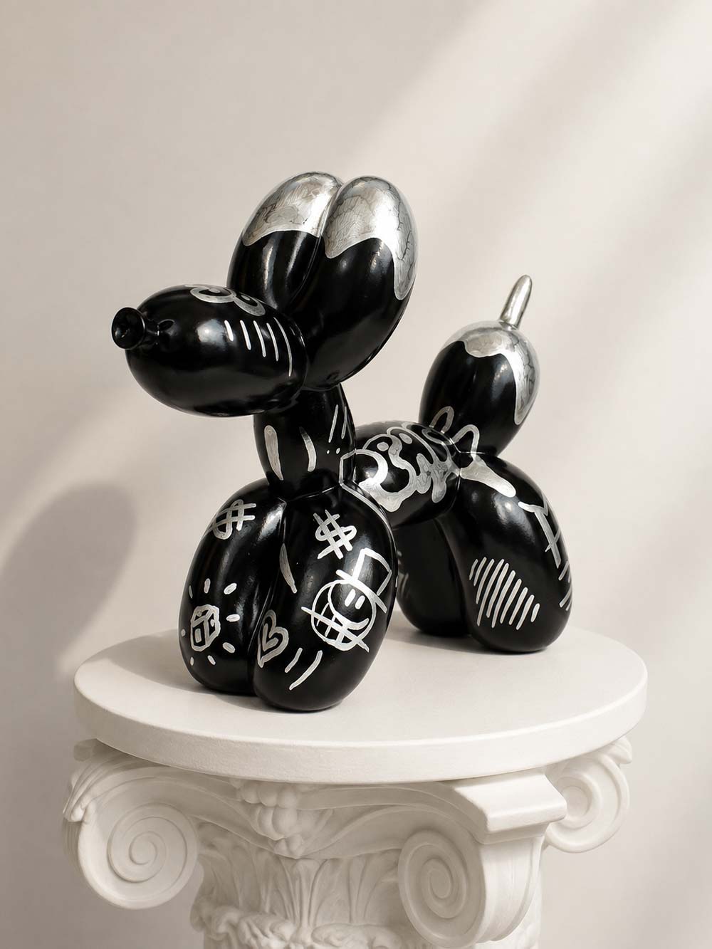 black Balloon dog Josh Mahaby graffiti style pop art